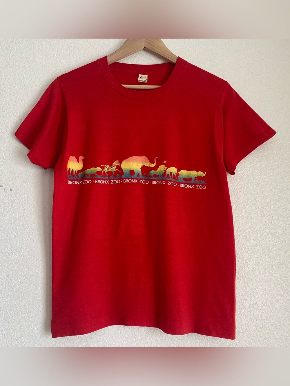 Vintage Bronx Zoo rainbow silhouette t-shirt, red, M
